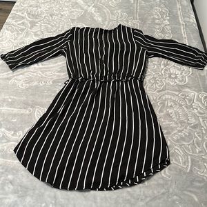 Iris black and white dress